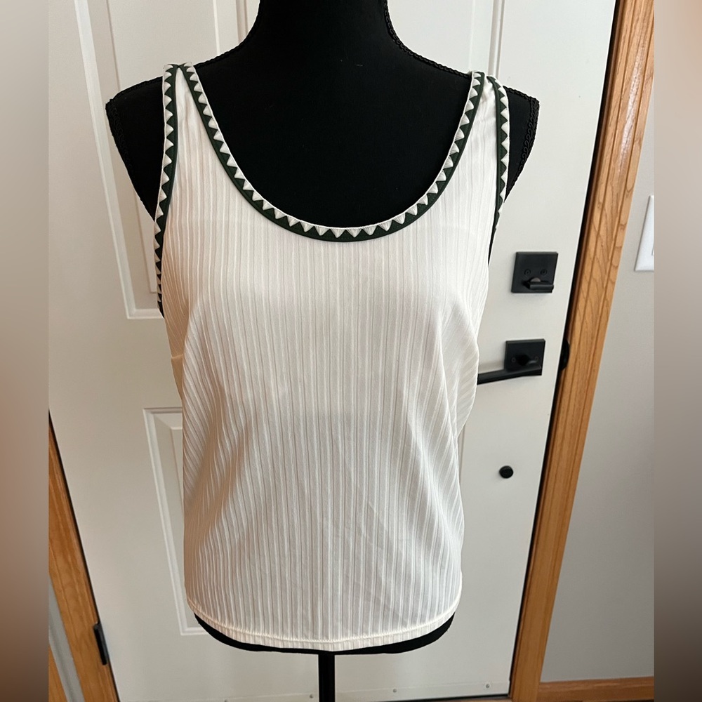 Women’s Rotita ribbed cream green tennis pickleball active tank top. Medium